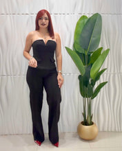 Cargar imagen en el visor de la galería, Strapples Vest &amp; Pant Set

