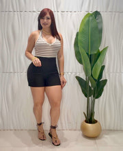 Cargar imagen en el visor de la galería, Hight Waist Black Zara Short
