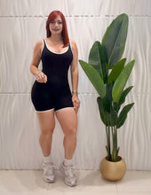 Cargar imagen en el visor de la galería, Basic Black Romper

