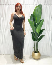 Cargar imagen en el visor de la galería, Black Tube Dress
