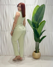 Cargar imagen en el visor de la galería, Menta Top &amp; Pant Set
