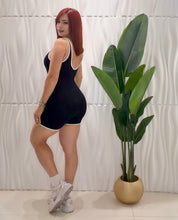 Cargar imagen en el visor de la galería, Basic Black Romper

