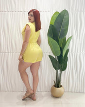 Cargar imagen en el visor de la galería, Yellow Romper
