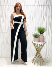 Cargar imagen en el visor de la galería, Elegant Black &amp; White Jumpsuit
