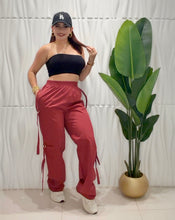 Cargar imagen en el visor de la galería, Burgundy Jacket &amp; Pant Set
