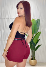 Cargar imagen en el visor de la galería, Black Halter Top
