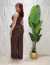 Cargar imagen en el visor de la galería, Chocolate Peplum Top &amp; Pant Set
