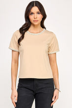 Cargar imagen en el visor de la galería, Basic Tshirt
