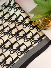 Cargar imagen en el visor de la galería, Headscarf
