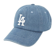 Cargar imagen en el visor de la galería, Blue Medium Denim Cap
