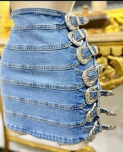 Cargar imagen en el visor de la galería, Denim Skirt
